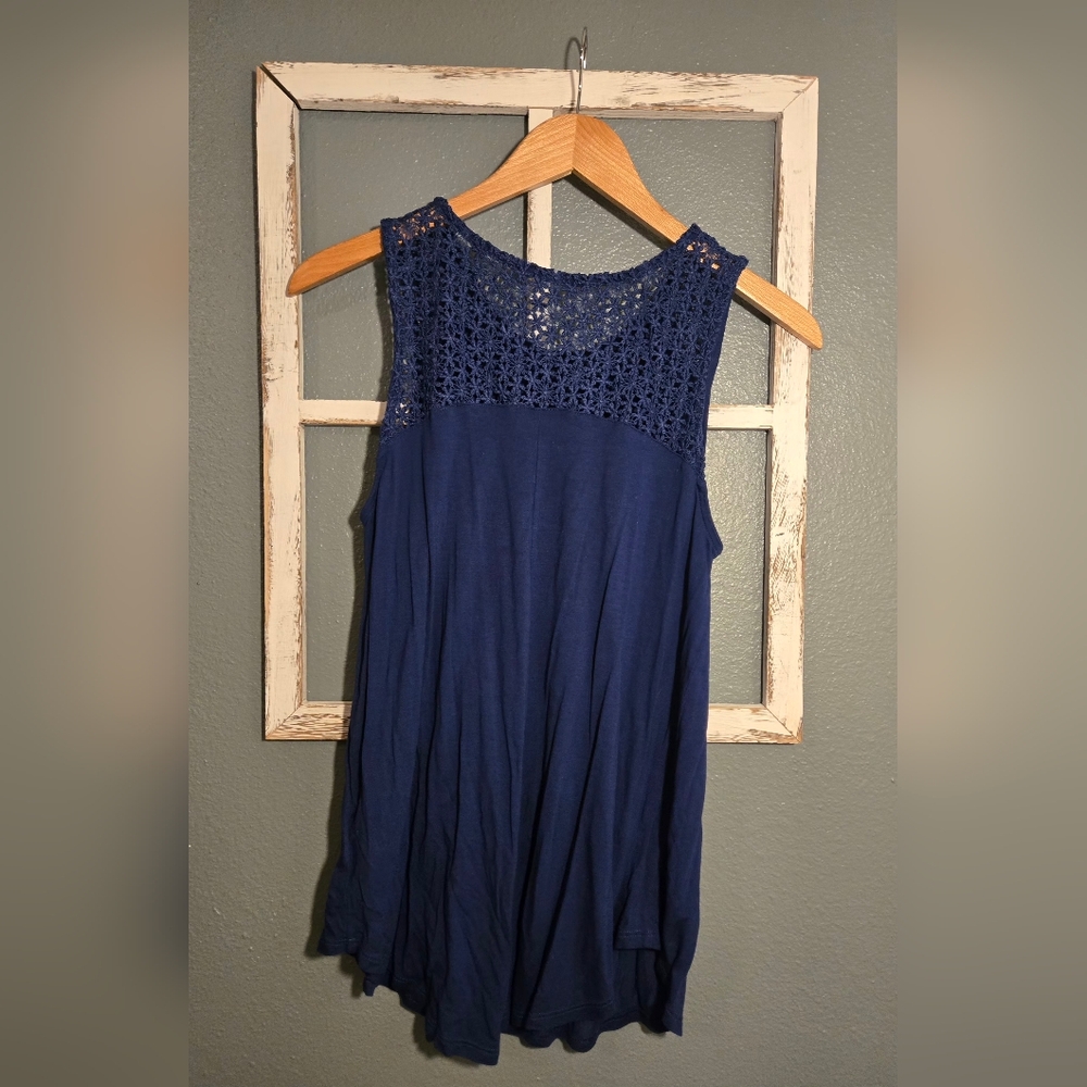 Old Navy Navy Blue Crochet Lace Back Sleeveless Tank Top - Size Medium M - Picture 3 of 5